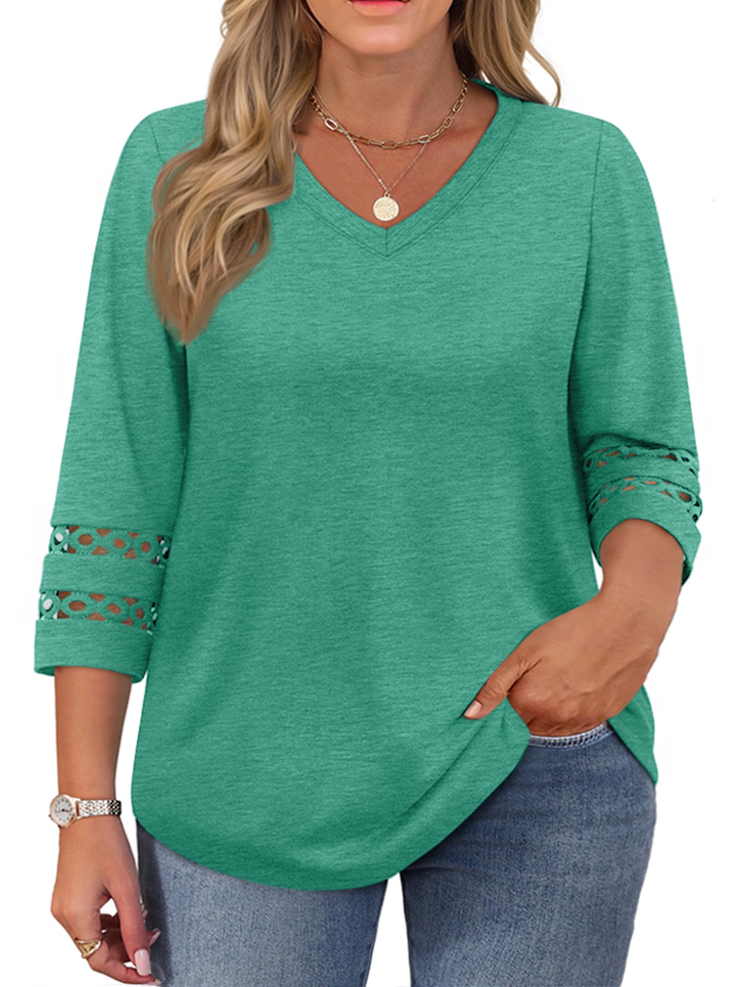 WellSize 3/4 Sleeve Womens Plus Size Tops V Neck Trendy Tunic Blouses Curved Hem Casual Shirts